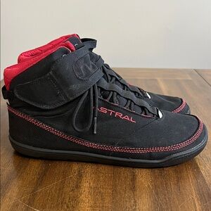 Astral Hiyak Black and Red High-Top Minimalist Sneakers Mens Size 10